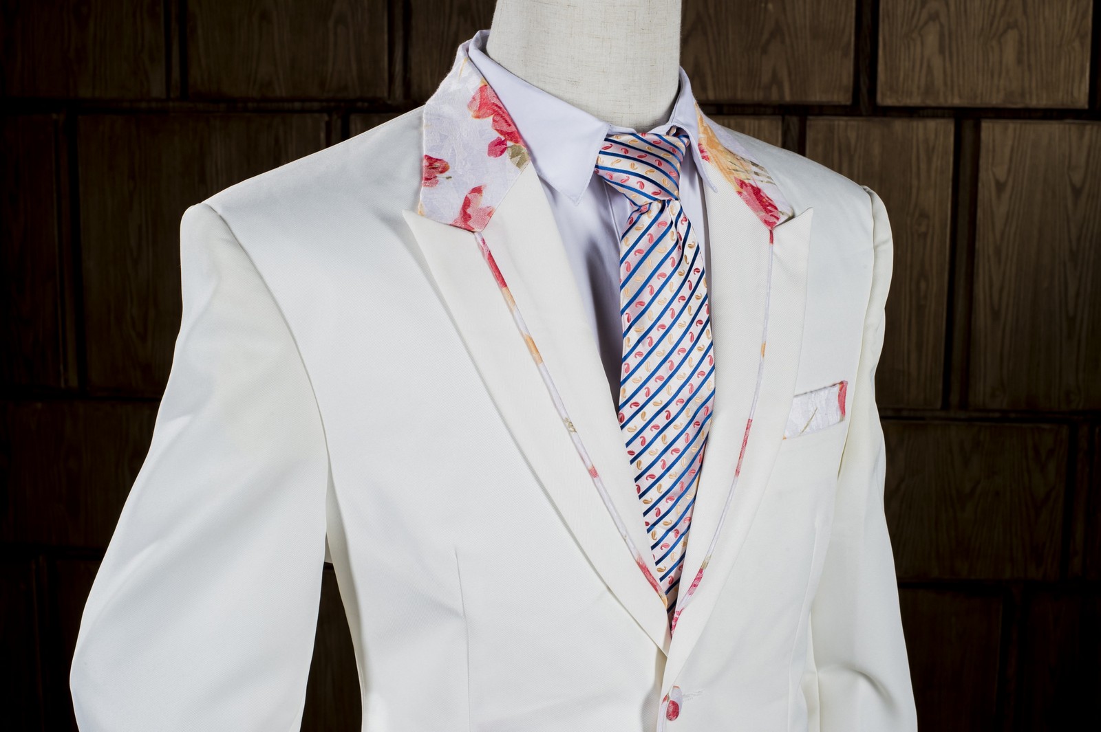 男士西服,西裝禮服,男士西裝,西服推薦,西服訂製,西服出租,西裝價格,西裝推薦